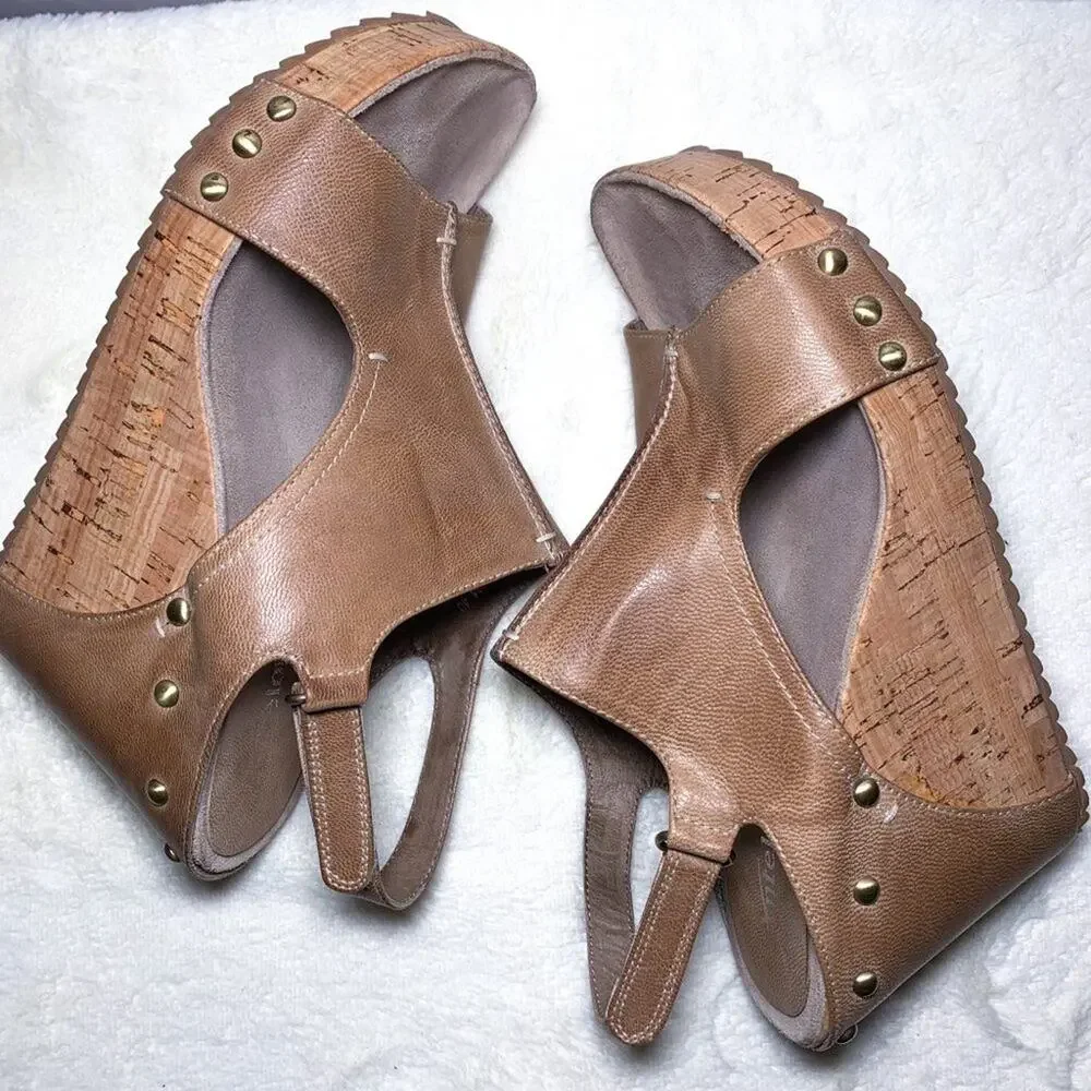 ANTELOPE 724 Hi Brush Leather Zip Wedge Cork Sandals in Tan Size 40